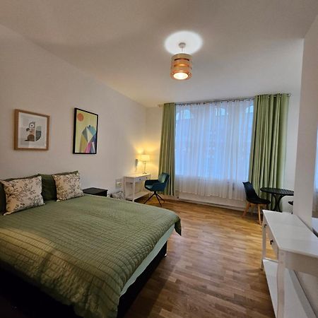Central Chambers Suites - Suite 1 Leek Εξωτερικό φωτογραφία