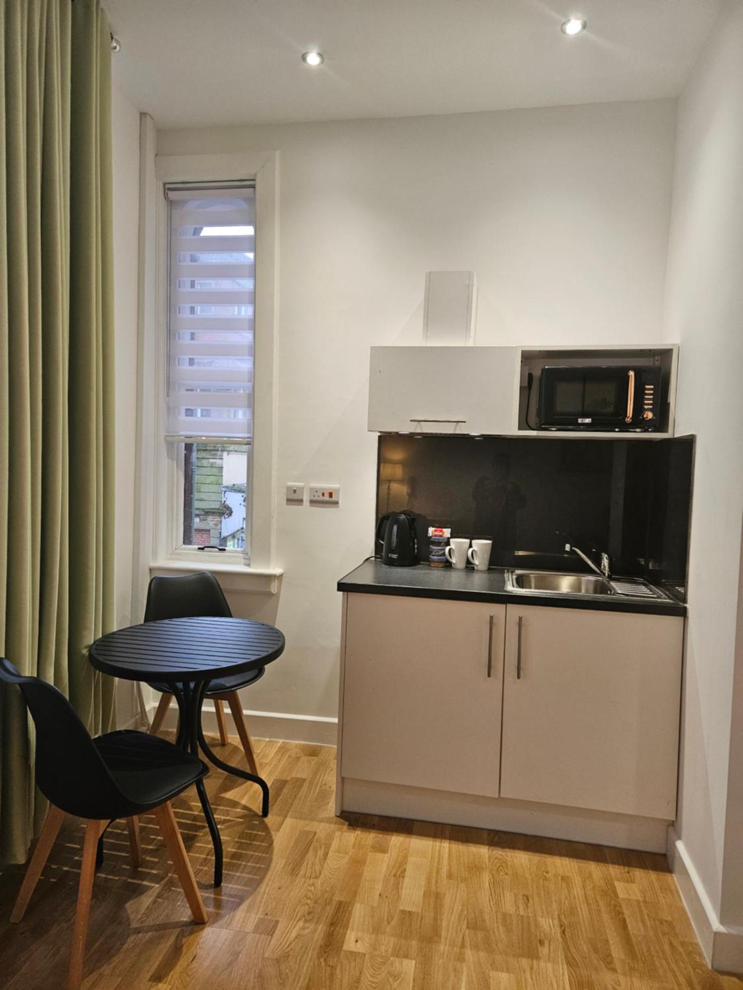 Central Chambers Suites - Suite 1 Leek Εξωτερικό φωτογραφία