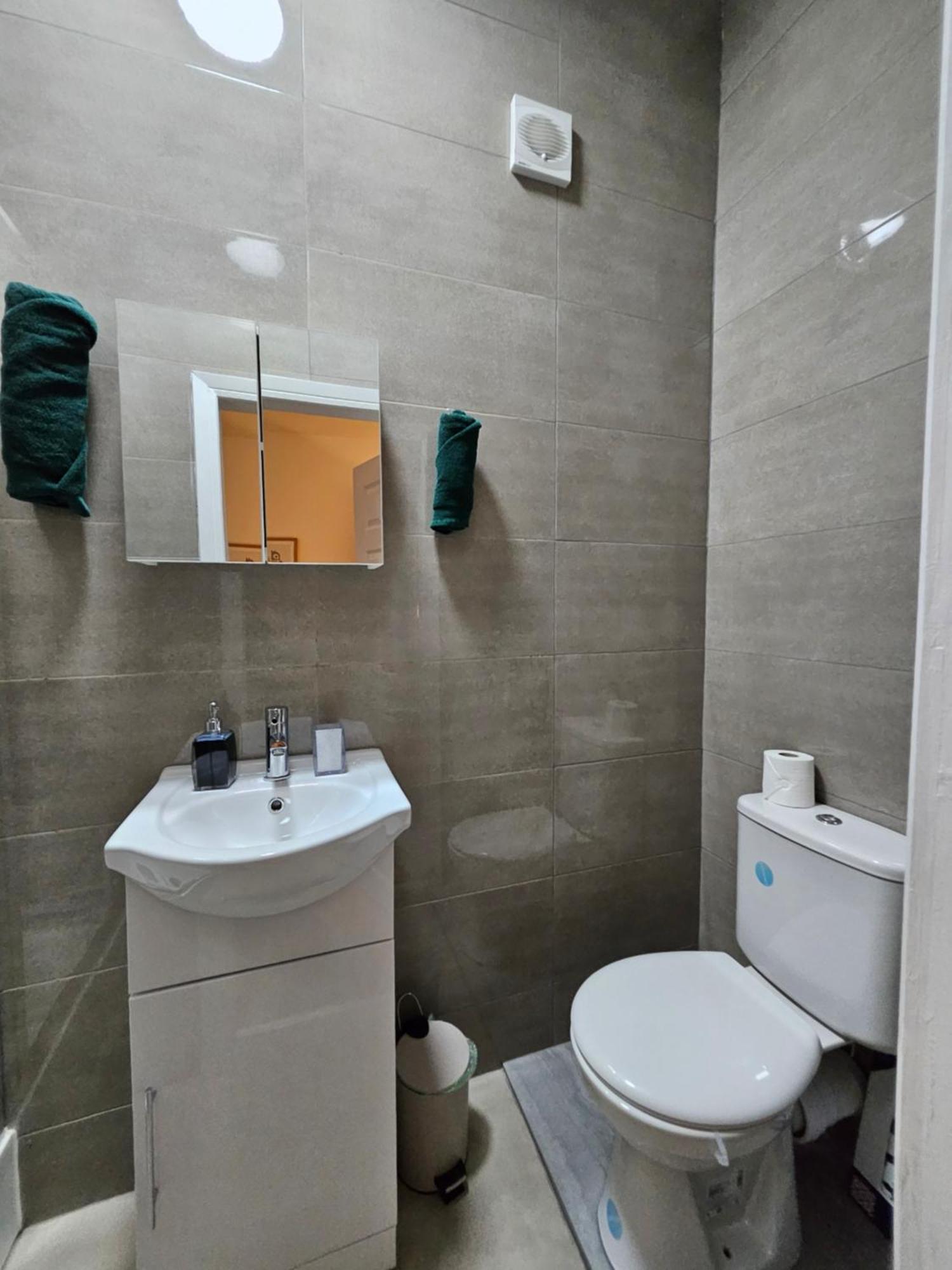 Central Chambers Suites - Suite 1 Leek Εξωτερικό φωτογραφία